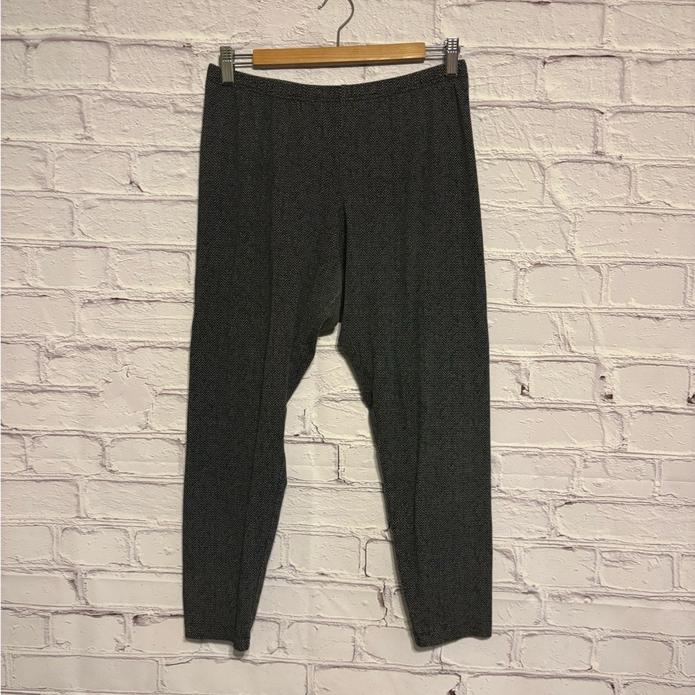 ☀️🍉Summer Donation SALE!! Old Navy B&W Leggings
